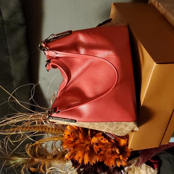 coach dalton 31 red